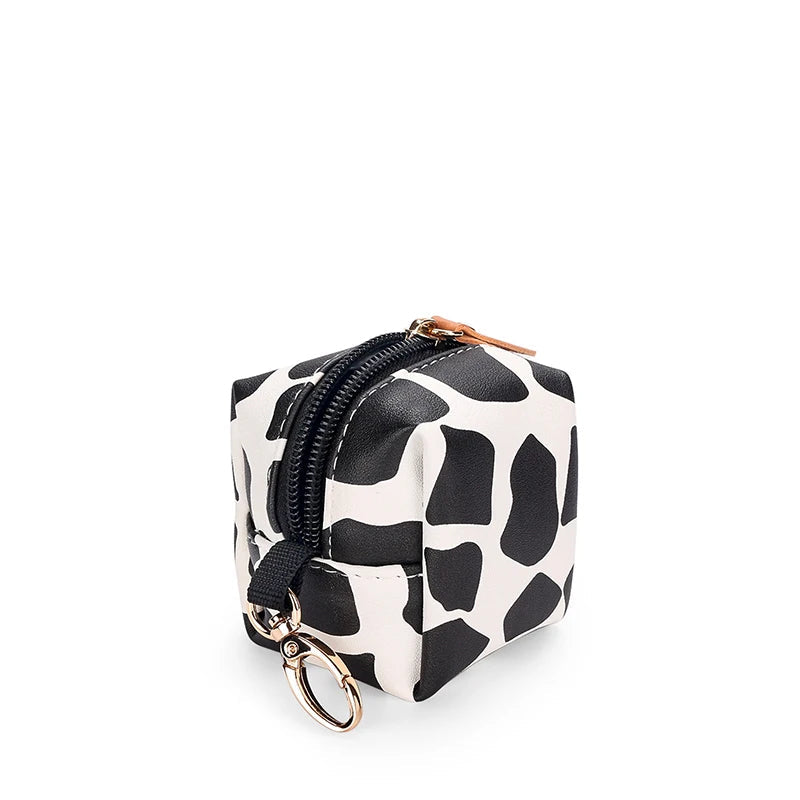 Boîte à Sucette Bébé Motifs Imprimés en PU waterproof, parfaite pour la propreté et la sécurité des sucettes.