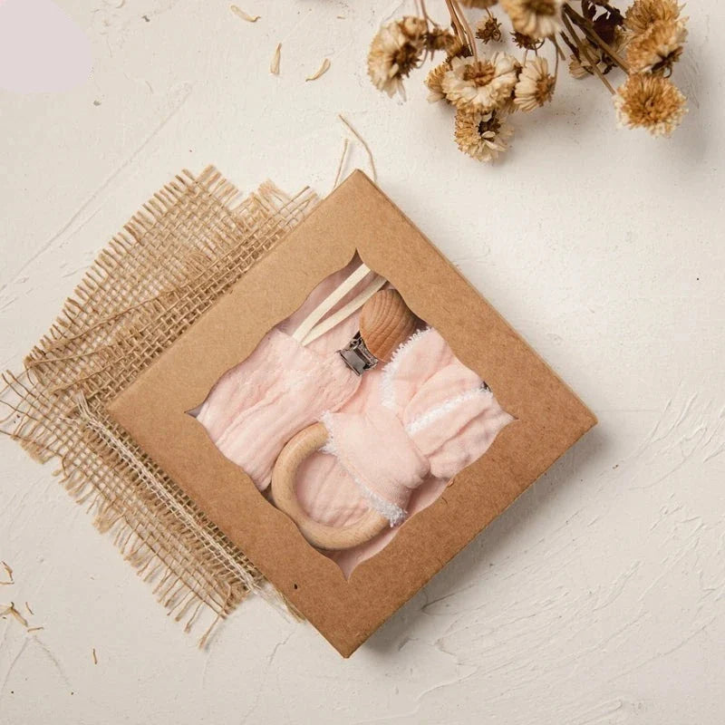 Set Bavoir + Hochet et Attache tétine - Coffrets Cadeaux bébé